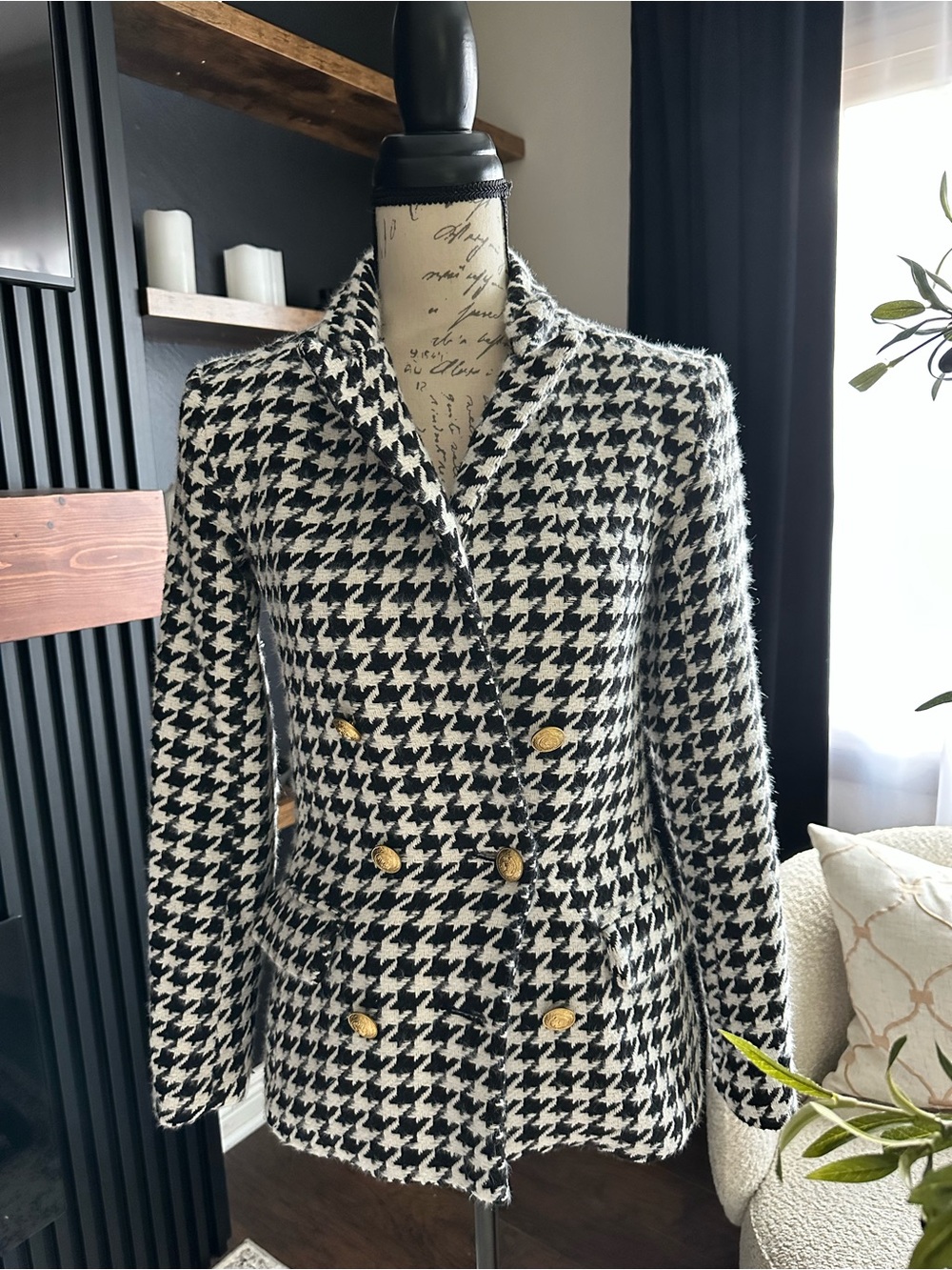 Bishop + Young Black White Houndstooth Gold Button Blazer XS